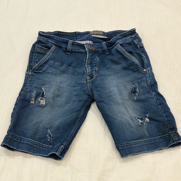 Zyker Ins Co.  Designer Denim Shorts - Picture 1 of 16